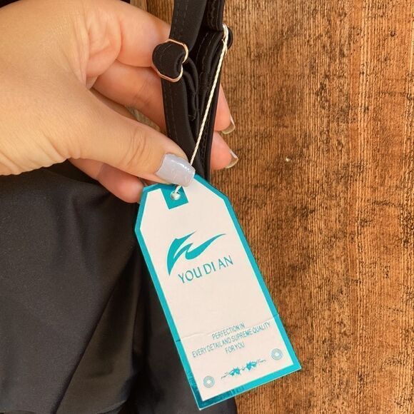 YOU DI AN
One Piece Swimsuit Tummy Control Bathing Suit  Crisscross - Picture 4 of 9